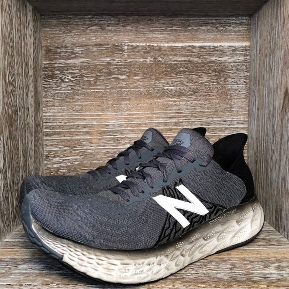 V10 M1080c10 Gray Running | Poshmark